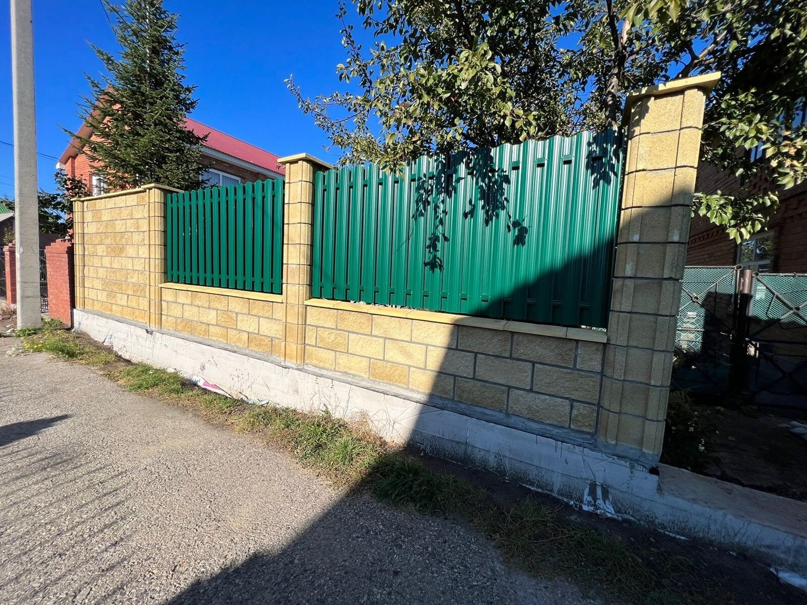 Забор из евроштакетника 22м RAL6005/6005 Зеленый Мох двусторонний фото 4 в Оренбурге