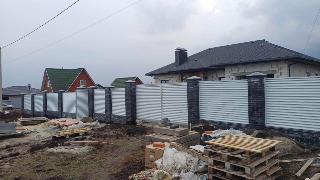 Забор-жалюзи из ламелей ЭКО-Z 94м RAL9003/9003 Белый двусторонний фото 2 в Оренбурге