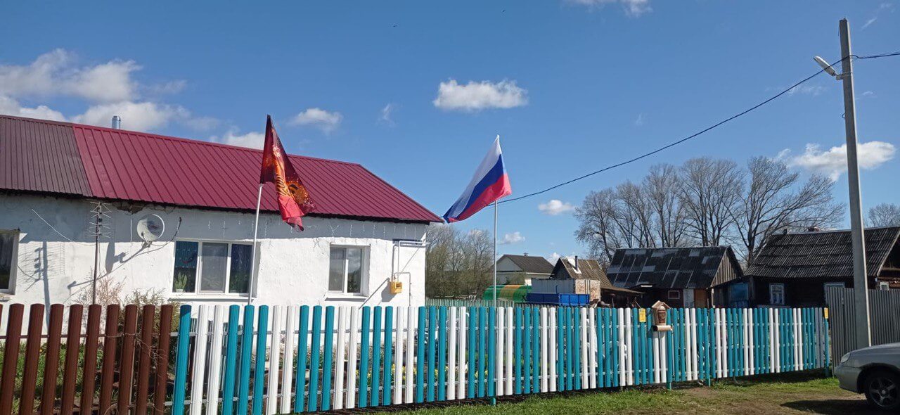 Забор из евроштакетника 16м RAL5021 Морская Волна, RAL9003 Белый фото 1 в Оренбурге