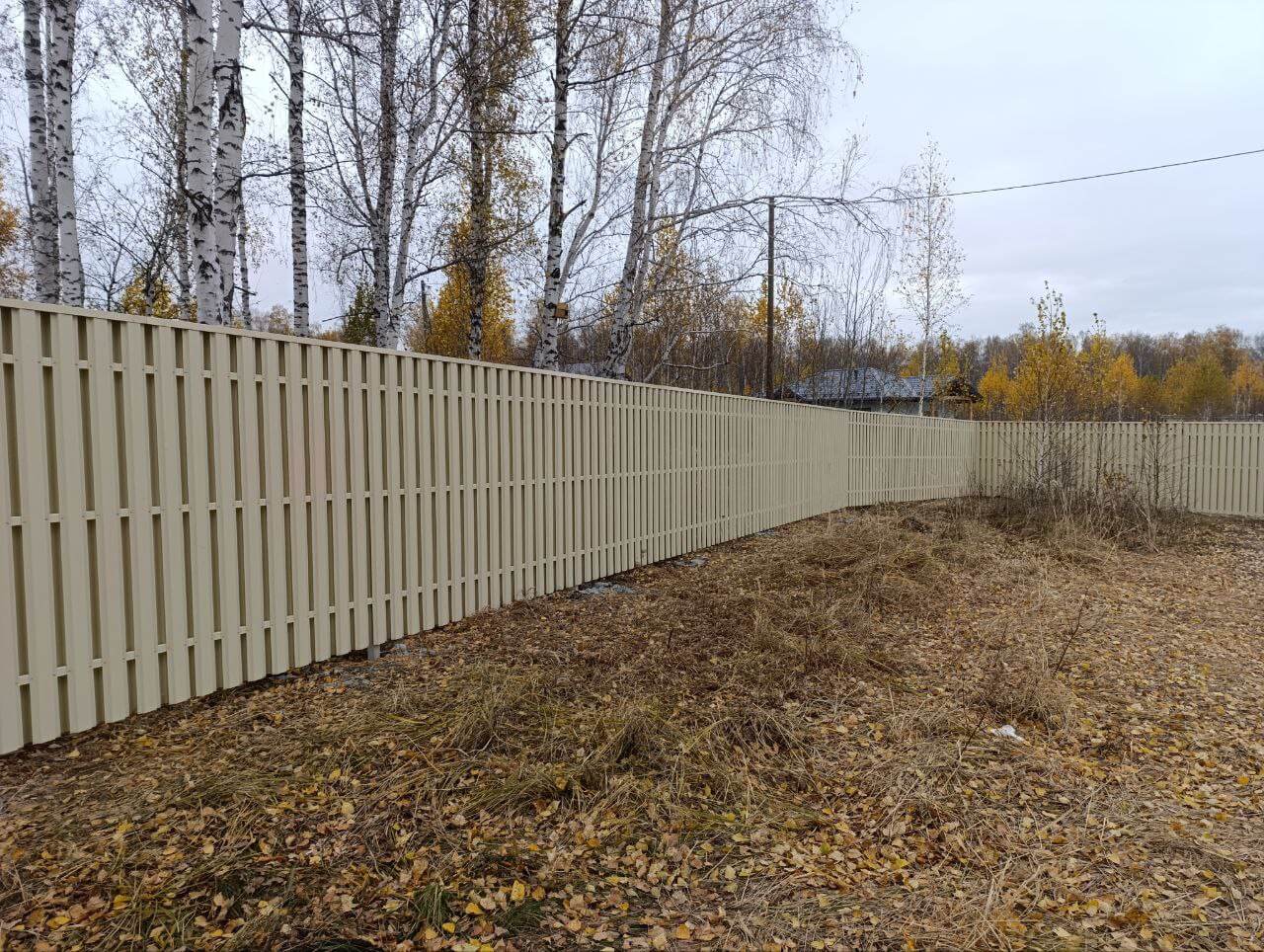Забор из евроштакетника 140м RAL1015/1015 Слоновая Кость двусторонний фото 1 в Оренбурге