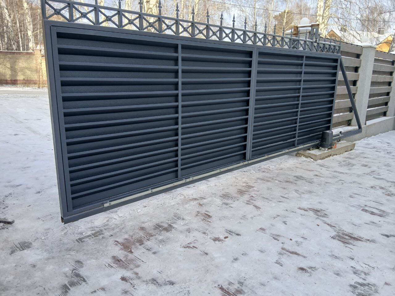 Входная группа из ламелей Хай-Тек RAL7024/7024 Серый Графит двусторонний МАТТЕ фото 8 в Оренбурге