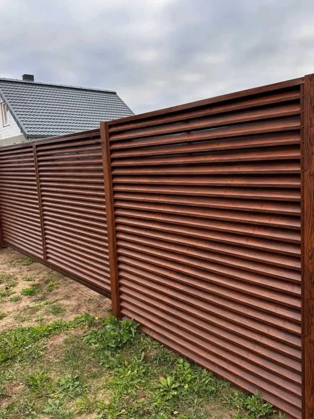 Забор-жалюзи из ламелей ЭКО-Z 58м Темный Дуб 3D Принтек фото 1 в Оренбурге