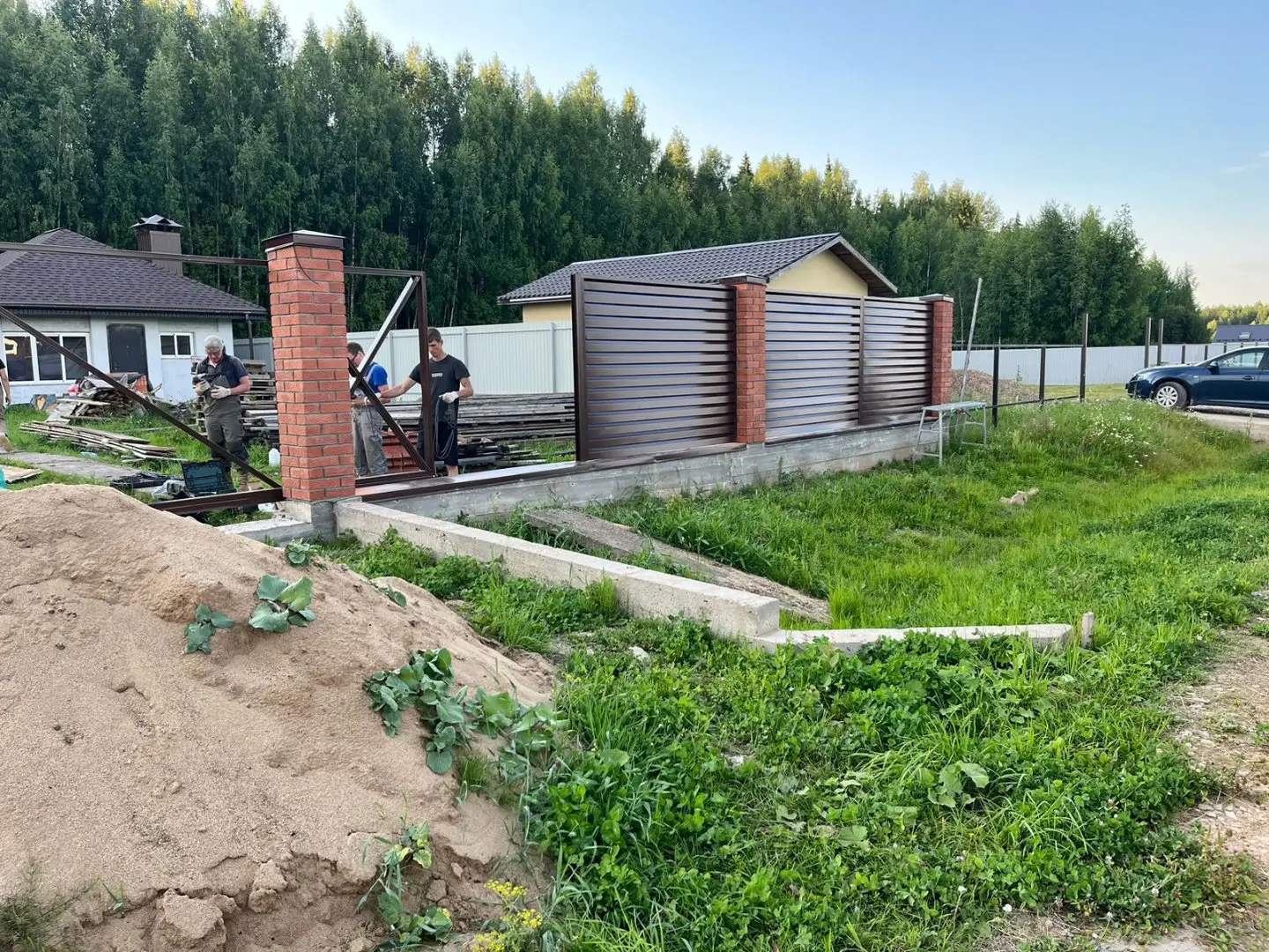 Забор-жалюзи из ламелей Хай-Тек 26м RAL8017/8017 Шоколад двусторонний фото 3 в Оренбурге